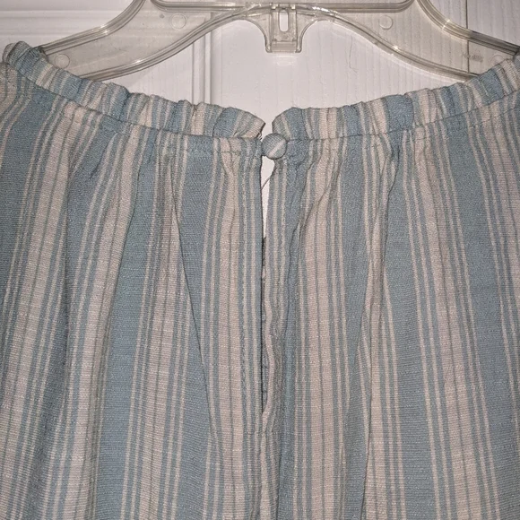 Lauren Conrad Short Bell Sleeve Top Size XL - Picture 5 of 12